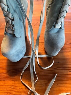 Hella Heels Baby Blue 7” Platform Lace-Up Boots EU 39 High Stiletto